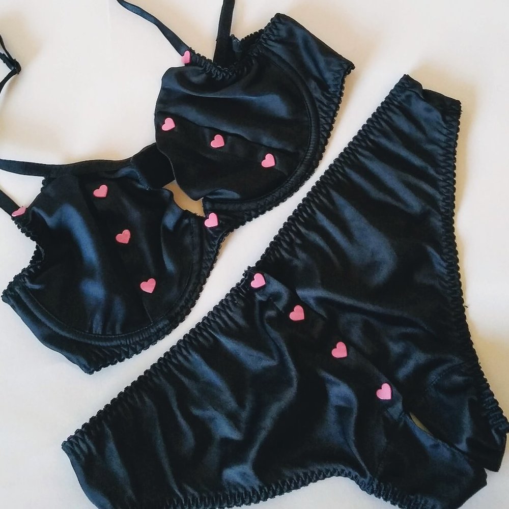 ♥️NWOT Victoria'a Secret Bra/Panty 36B Bra S Panty